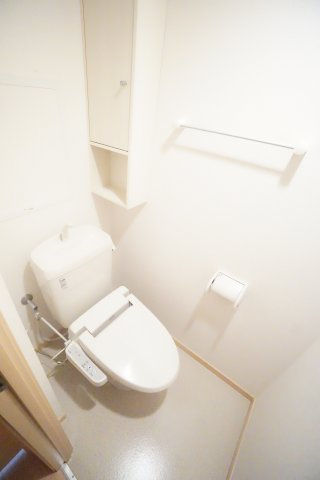 【トイレ】 | シンパシーイースト | ※同物件・同タイプの写真です。