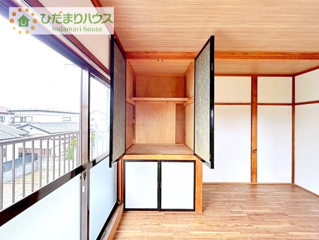 【収納】 | 石岡市若松3丁目　中古戸建 | 収納は横開きクローゼット！
しまった物の出し入れも楽々です(^^)