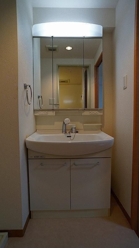 ベルパッソ十日市の洗面所