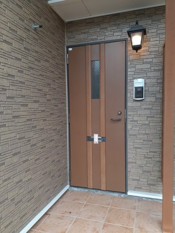 ノバ・グランツＡのエントランス|ゆとりのあるエントランスです