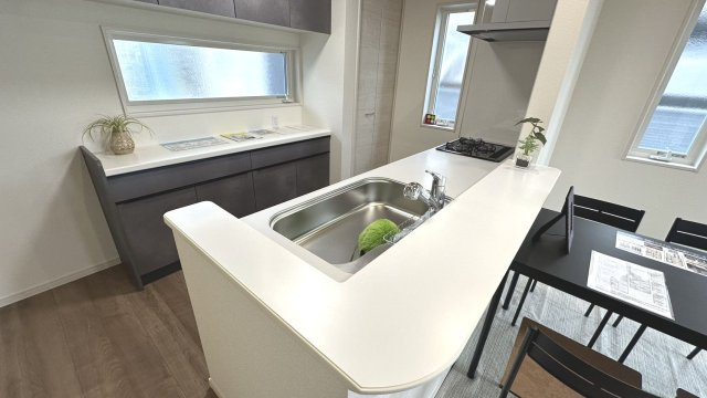 堺市北区野遠町　新築戸建のキッチン