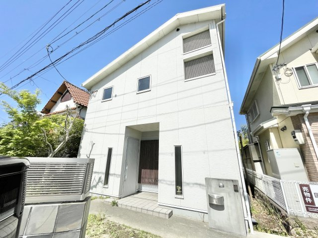 八幡市美濃山宮ノ背　中古一戸建て