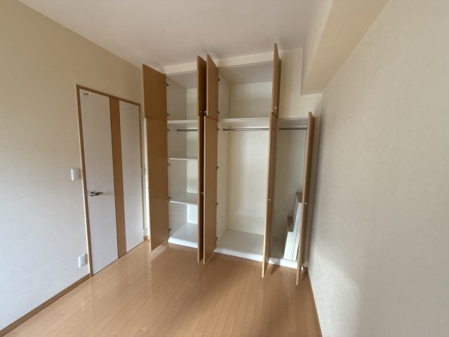 サクラメント駅南大路の収納