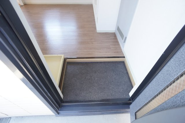 ガーデンハウス宝塚Bの玄関