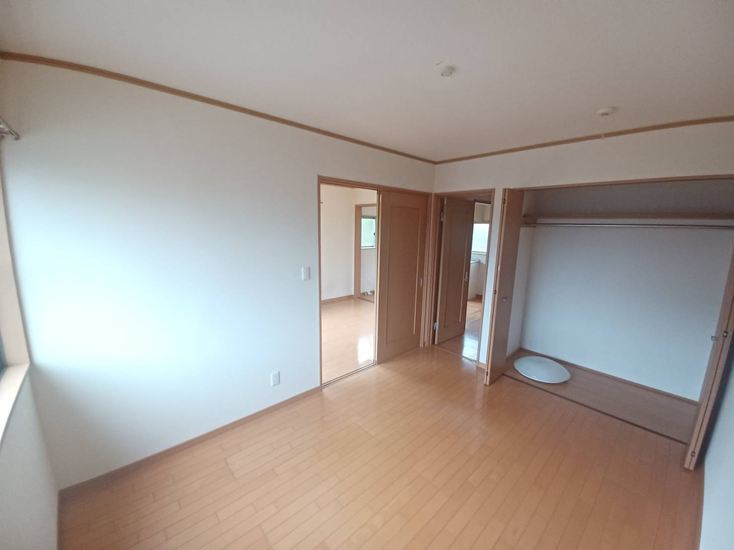 エステートスズキ6の洋室