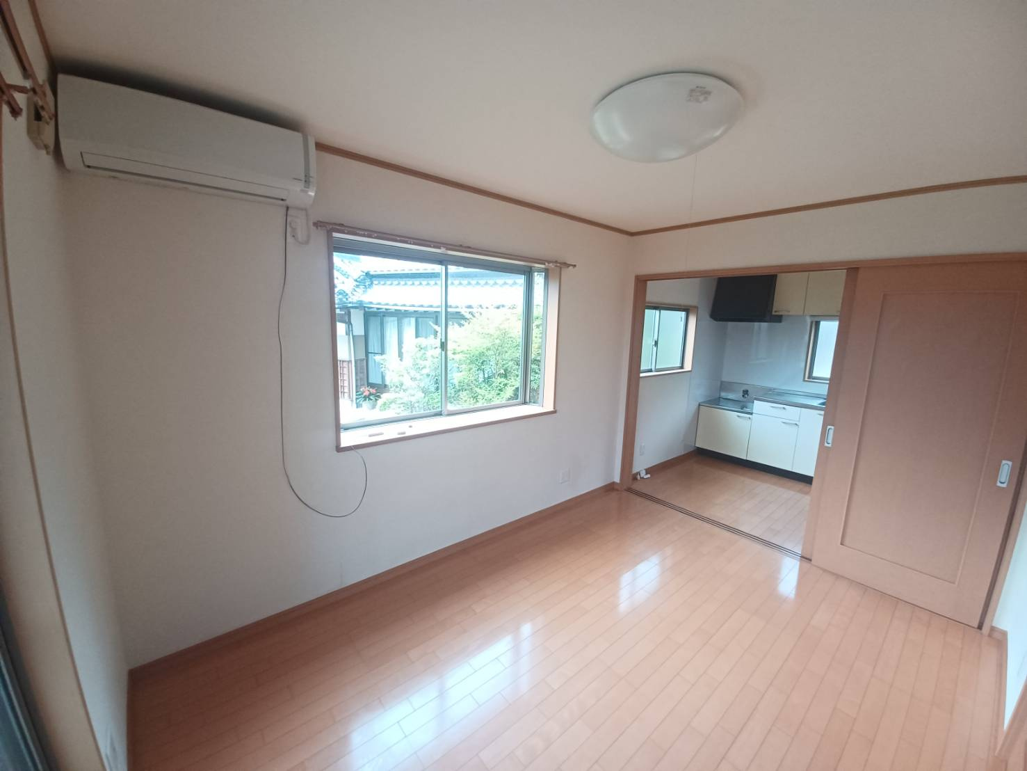 エステートスズキ6の居間・リビング