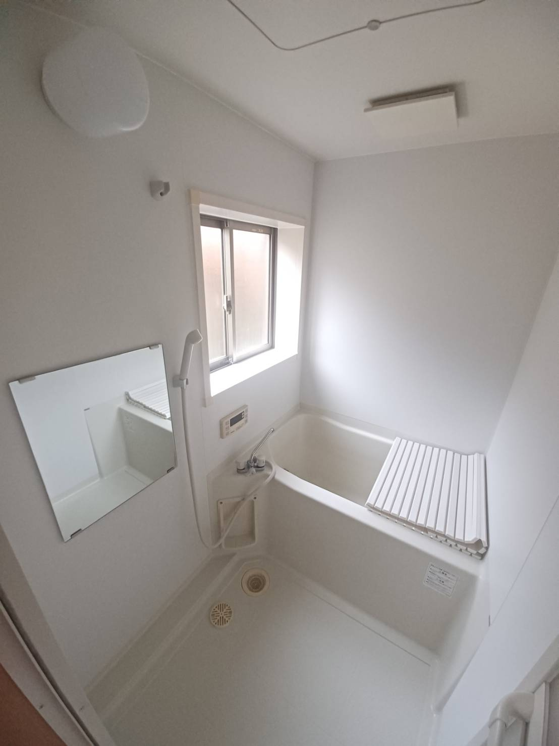 エステートスズキ6の浴室