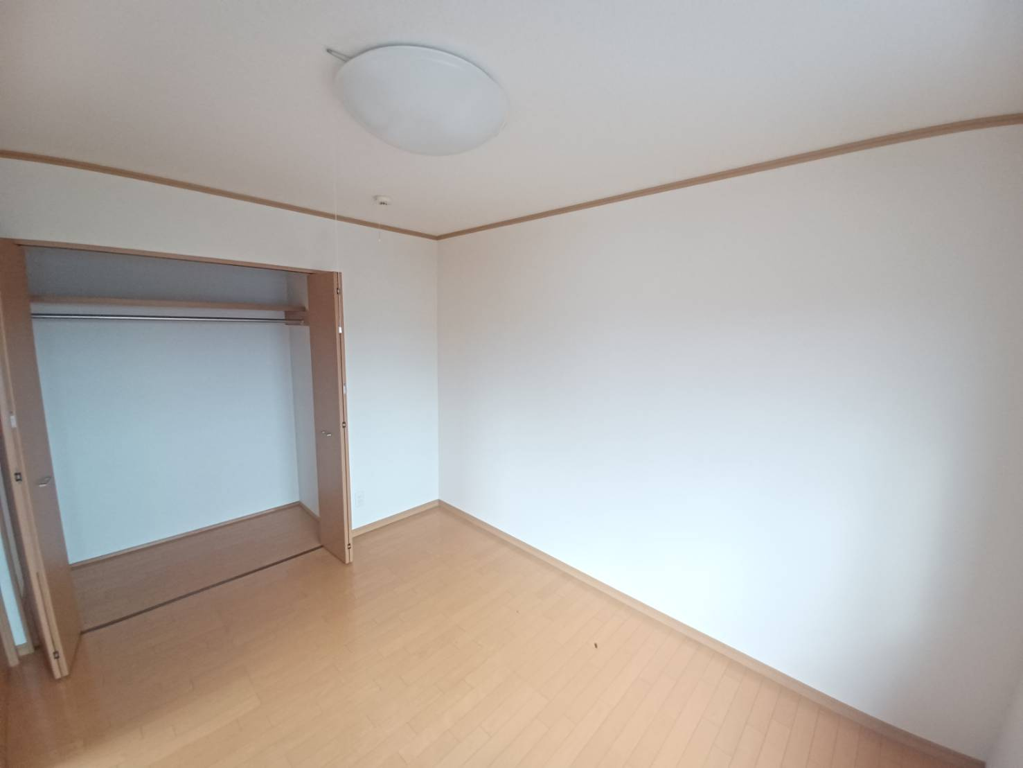 エステートスズキ6の洋室