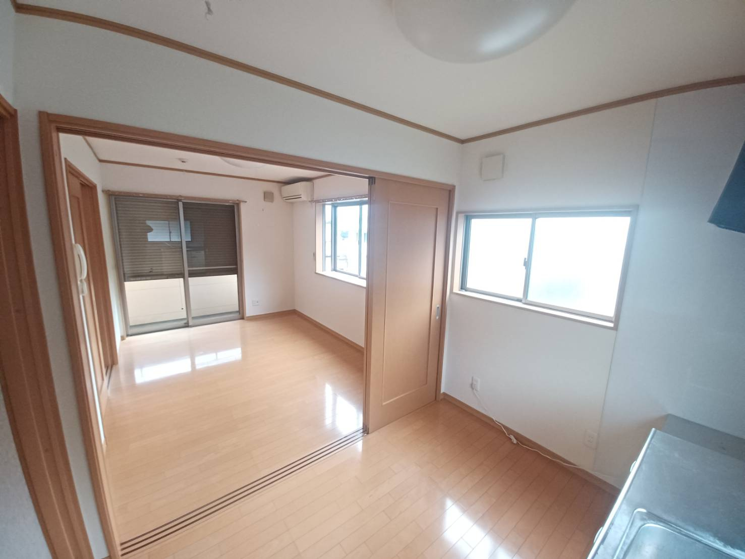 エステートスズキ6の居間・リビング