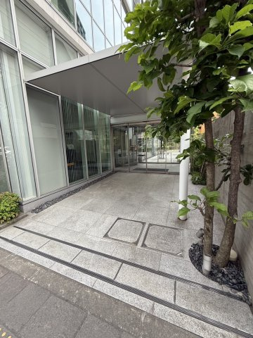 麴町パークハウスのエントランス