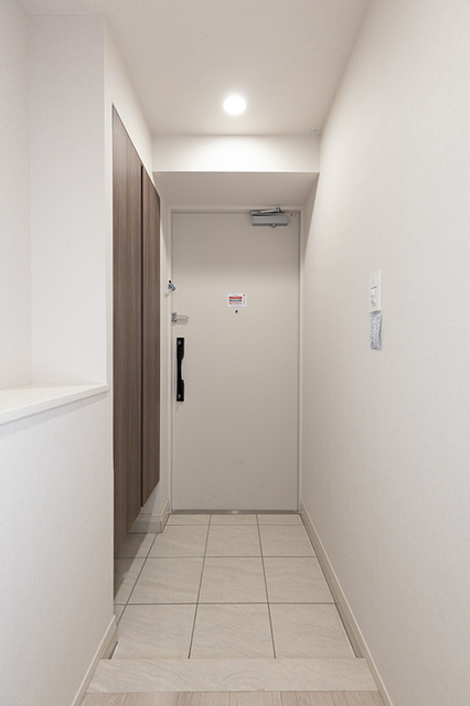 ＲＪＲプレシア東十条ガーデンの玄関|※写真は同タイプ住戸です。