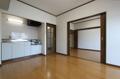 【居間・リビング】 | 第六ショーケービル