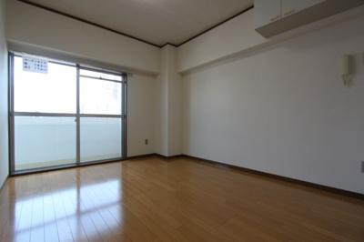 【居間・リビング】 | 第六ショーケービル