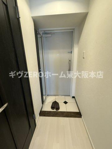パラゴン小路の玄関