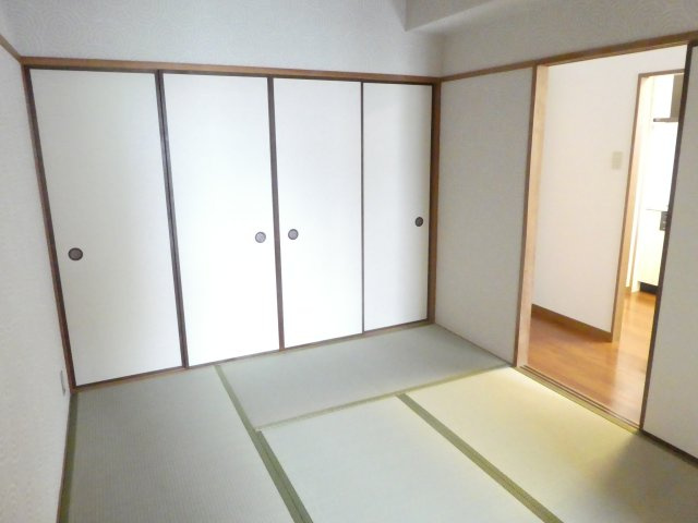 ラヴールイナダの和室