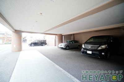 【駐車場】 | ロジェ桜本町 | 敷地内駐車場