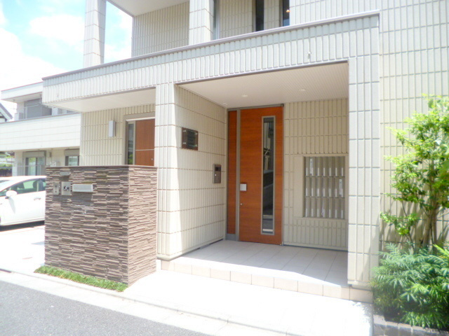 プライムコートのエントランス|★オートロック★