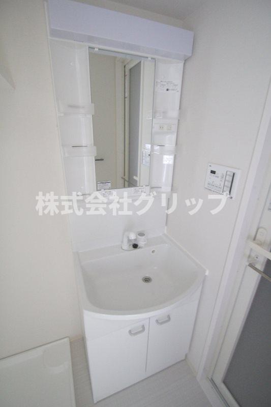 SHOKEN Residence 横浜戸部の独立洗面台