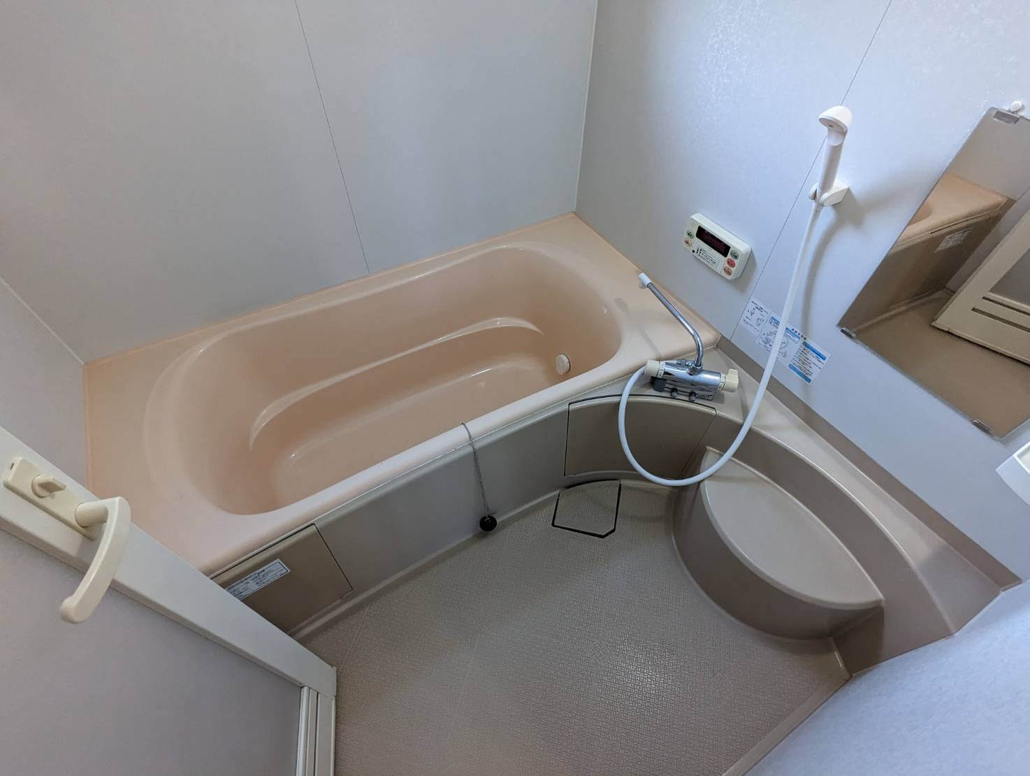 ウォームパレスの浴室