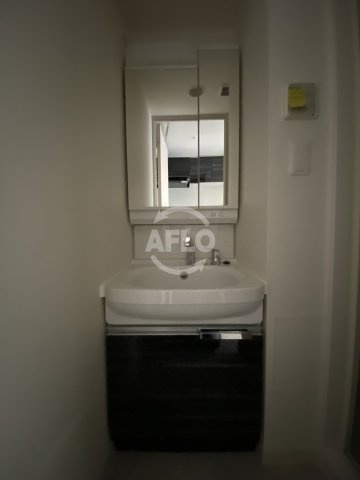 プレサンスOSAKA DOMECITYクロスティの独立洗面台|プレサンスOSAKA DOMECITYクロスティ（プレサンスオオサカドームシティクロスティ）　独立洗面台