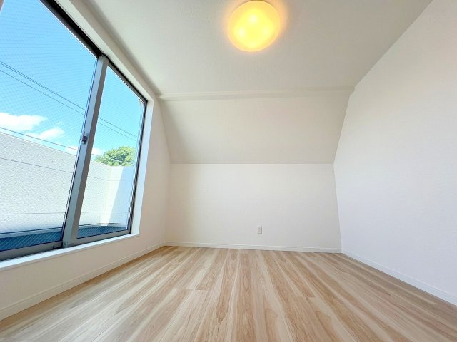 立川市柴崎町1丁目　新築の洋室