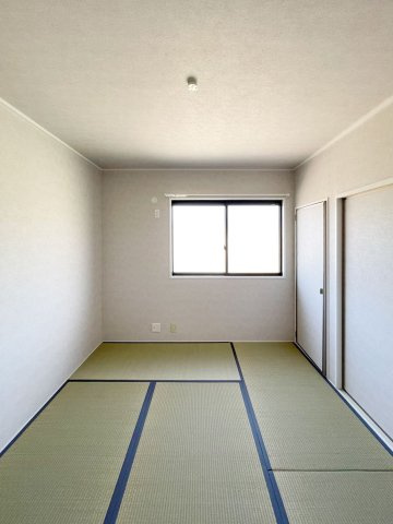 ハイツみずほA棟の和室|きれいな和室です