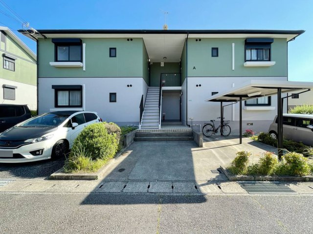 ハイツみずほA棟のエントランス|毎日通るエントランスはこのようになっています