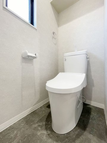 ハイツみずほA棟のトイレ|落ち着いたトイレです