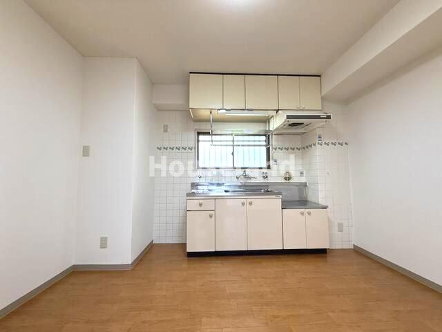 リベラルパレス新留のキッチン