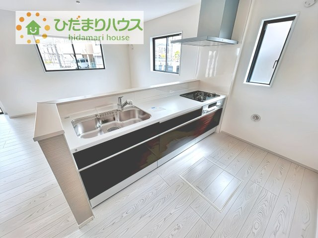 【キッチン】 | 取手市白山6期　新築戸建　2号棟 | 家族と会話しながら料理できるオープンカウンター♪