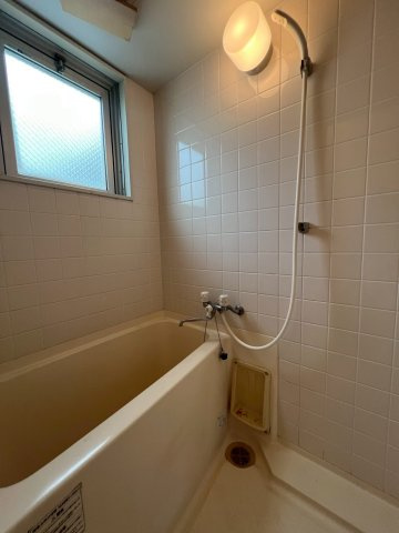 マンション寿藤　黒田の浴室