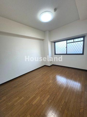 ルミエール参番館の洋室