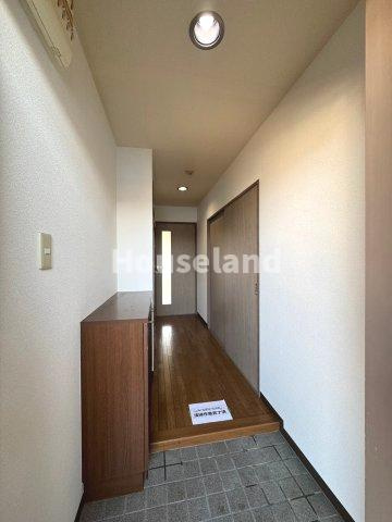 ルミエール参番館の玄関