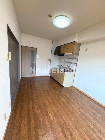 ルミエール参番館の居間・リビング