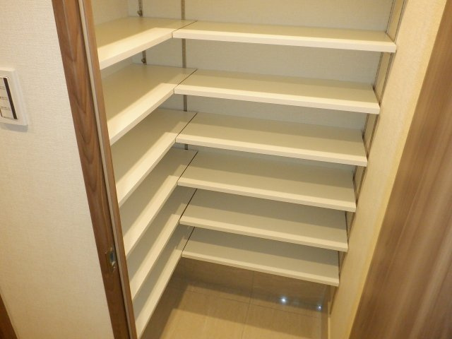アトラスリベルタ文京湯島の収納
