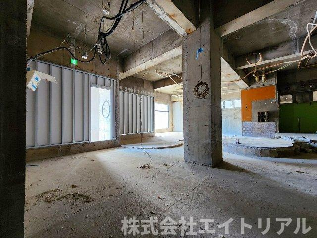 LEPUSビルの内装
