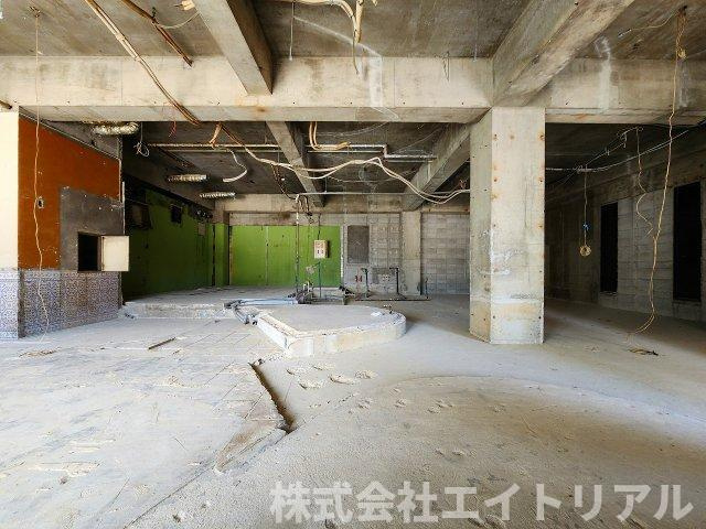 LEPUSビルの内装