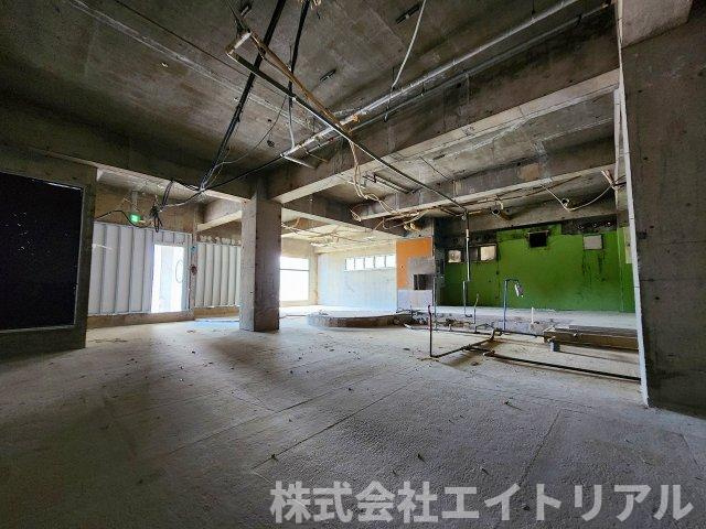 LEPUSビルの内装