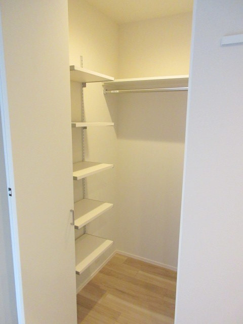 ao yokohamaの収納|荷物が多くても安心　ウォークインクロゼット