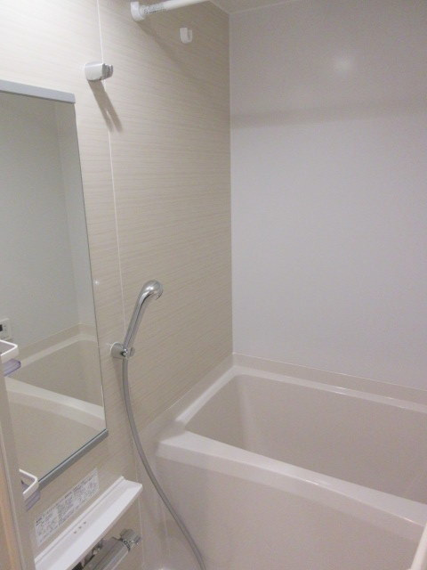 ao yokohamaの浴室|追焚・暖房乾燥機能付きバスルーム