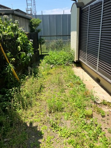 西平山戸建の庭