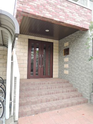 建物入口