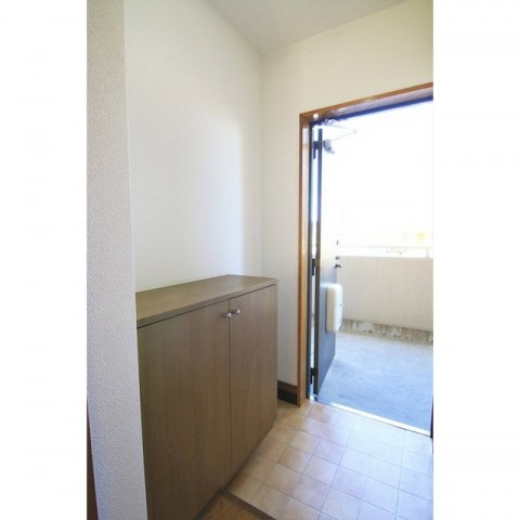 レジデンス・スギエの玄関|シューズボックスあり