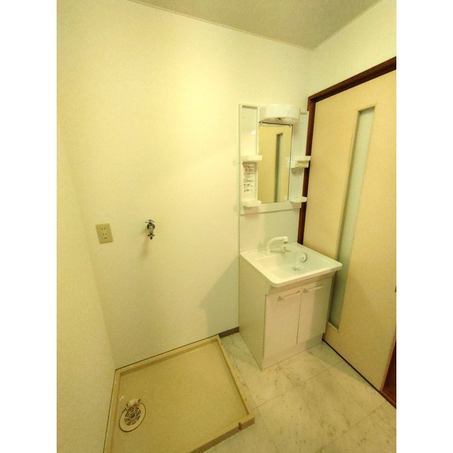 レジデンス・スギエの洗面所|洗髪洗面化粧台