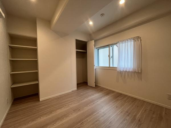 【洋室】 | サンハイツ綱島 | 居室に収納スペースあります
