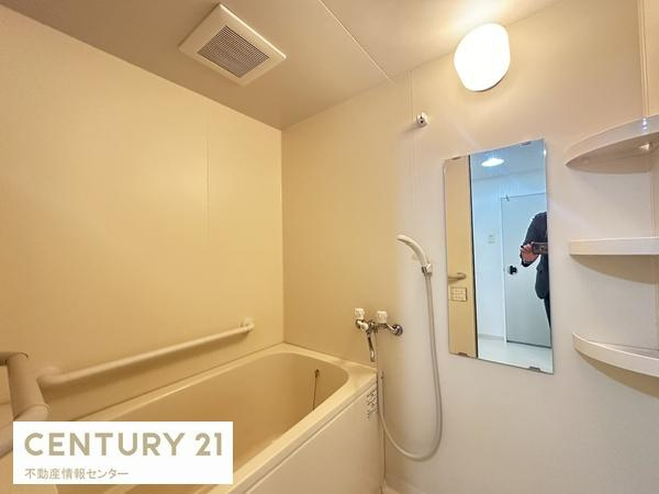 【浴室】 | グランドヴィラ淀川 | 通りから1本入ったところに建っているため、閑静です！