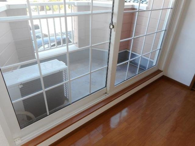 東松園レジデンスＢのバルコニー|開放的で明るい空間を演出してくれるバルコニーです