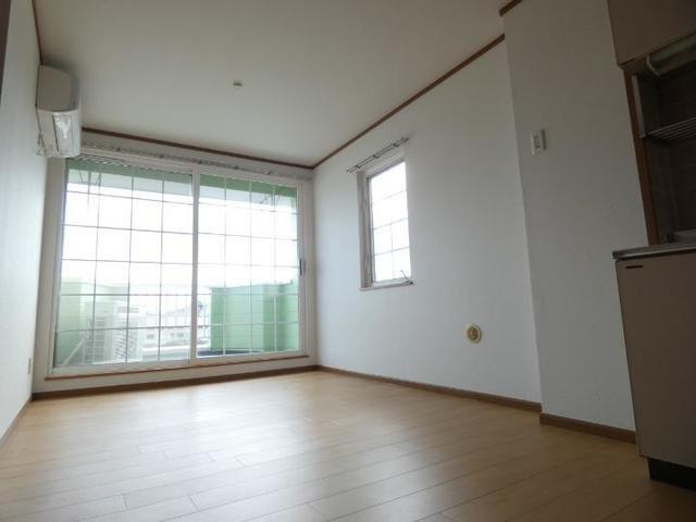 東松園レジデンスＢの居間・リビング|おしゃれなリビングです