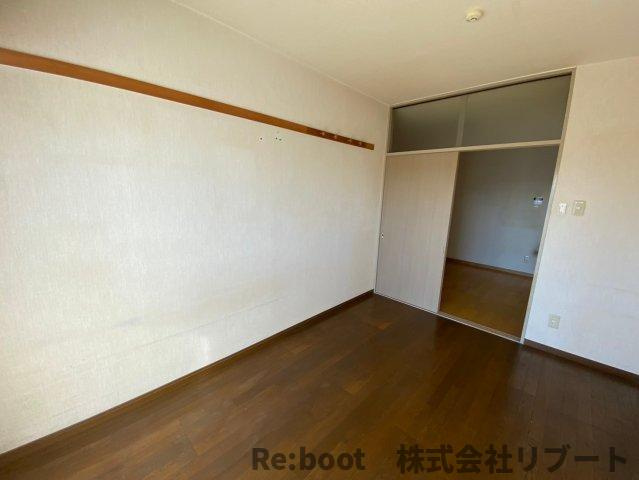 ブルームライフ市川（旧エヴァーグリーン市川）の洋室