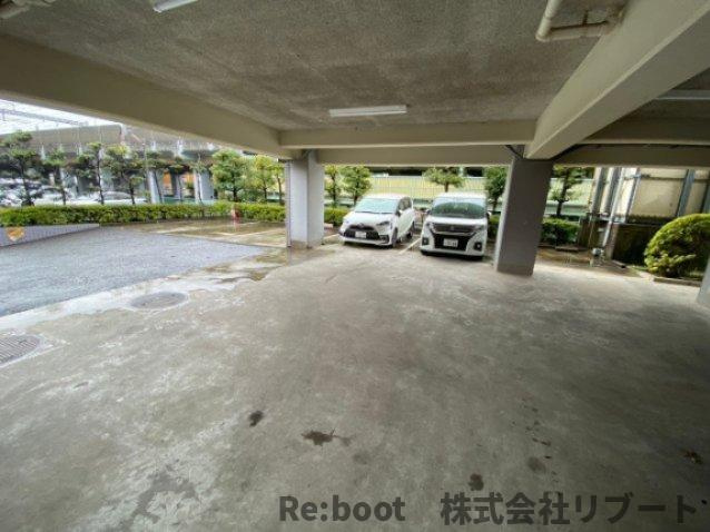 ブルームライフ市川（旧エヴァーグリーン市川）のロビー